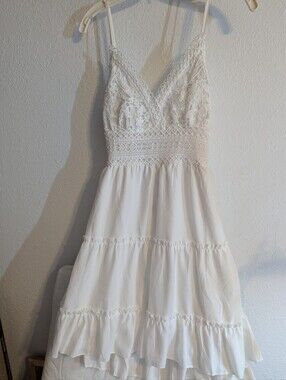Ladies Ecowish White Lacy V Neck Sundress Size Small BNWT